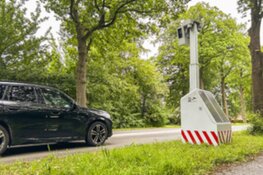 Vanaf 27 mei twee extra mobiele flitspalen langs provinciale weg