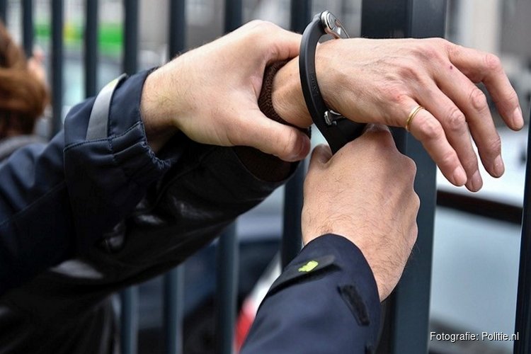 Politie houdt twee verdachten aan na overval op juwelier in Groningen