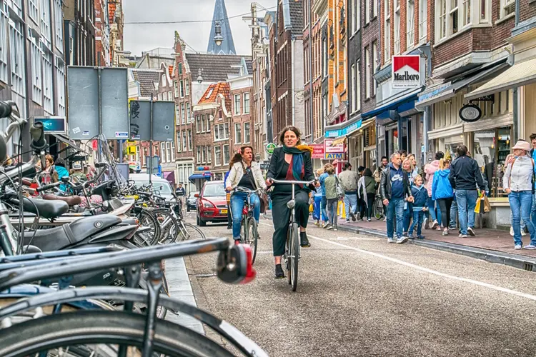 Scholen zijn begonnen: 16% meer fietsongevallen in Groningen
